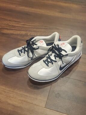 Nike Oceania NM Sneakers